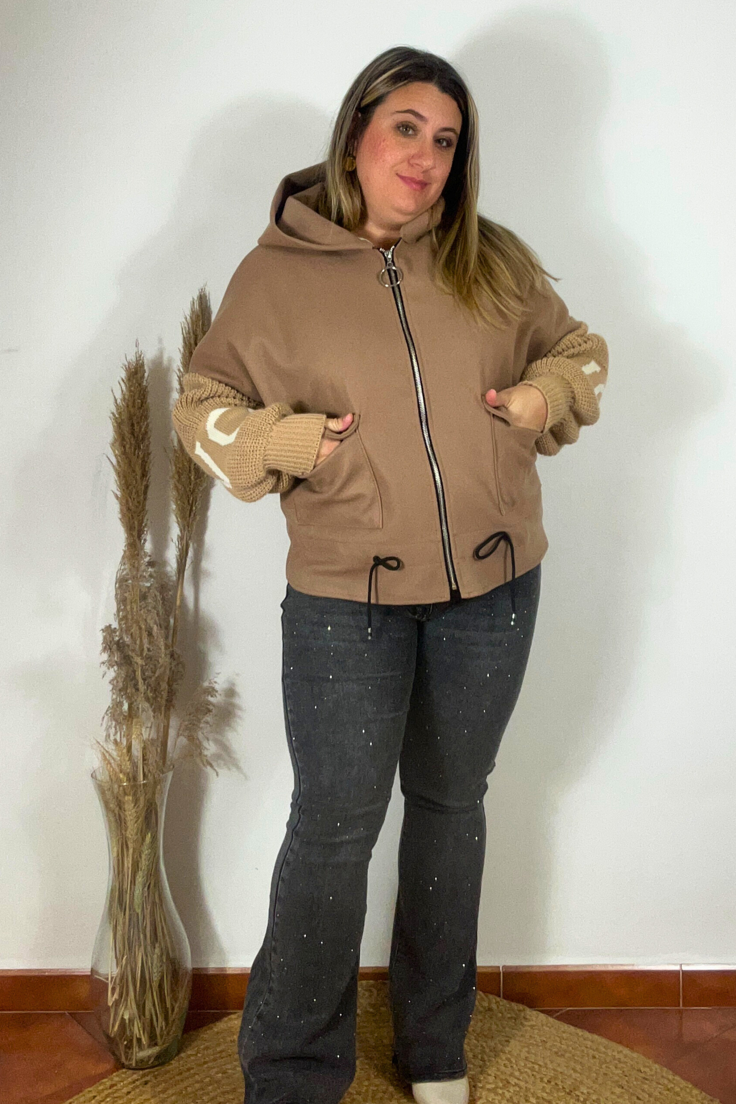 Chaqueta LOVE Beige